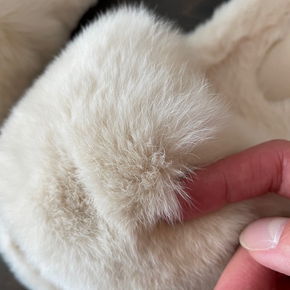 Faux fur slides (like new) - Picture 2 of 7